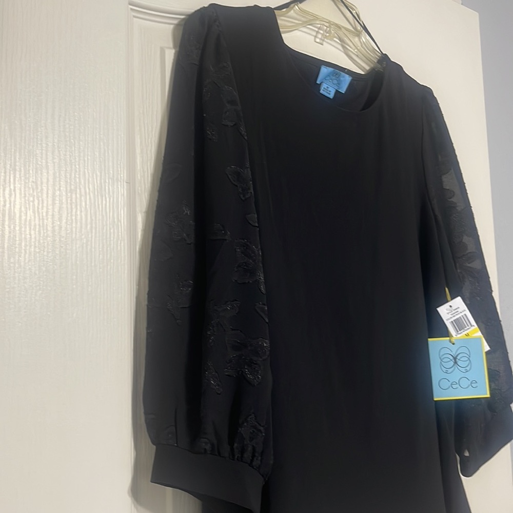 NWT CeCe Black Blouse - Medium - Picture 3 of 3